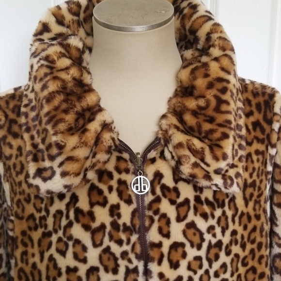 🐆NWOT Dennis Basso Reversable Faux Fur Jacket - Picture 2 of 8